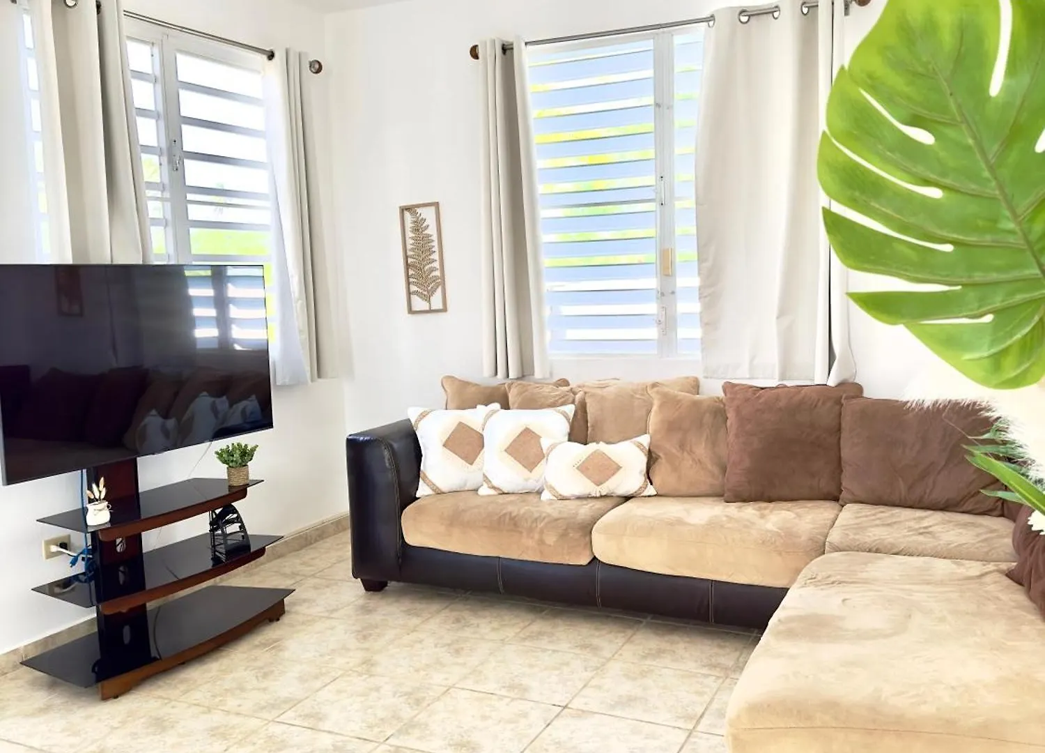 La Casandra Beach House Isabela Holiday home